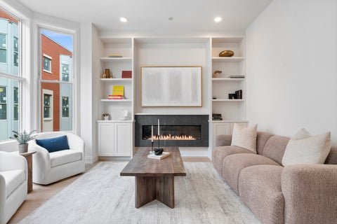 Tiny photo for 2333 N Cambridge Avenue #E, Chicago, IL 60614 (MLS # 12771590)