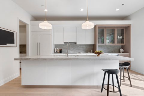 Tiny photo for 2333 N Cambridge Avenue #E, Chicago, IL 60614 (MLS # 12771590)