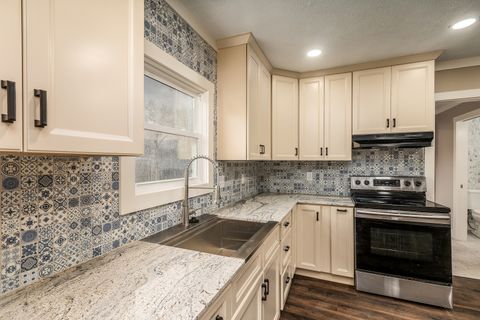 Tiny photo for 503 W Idaho Street, Carterville, IL 62918 (MLS # 12585561)