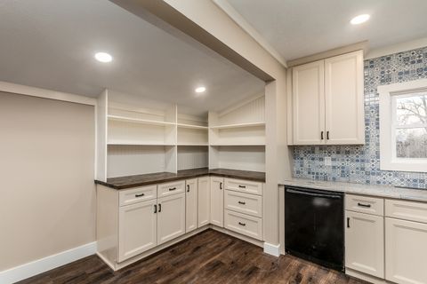 Tiny photo for 503 W Idaho Street, Carterville, IL 62918 (MLS # 12585561)