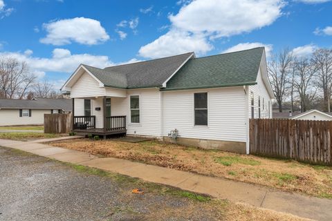 Tiny photo for 503 W Idaho Street, Carterville, IL 62918 (MLS # 12585561)