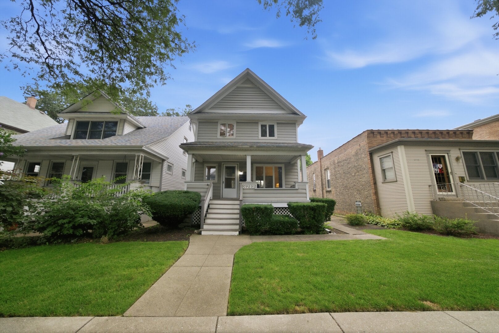 3717 N Kildare Avenue