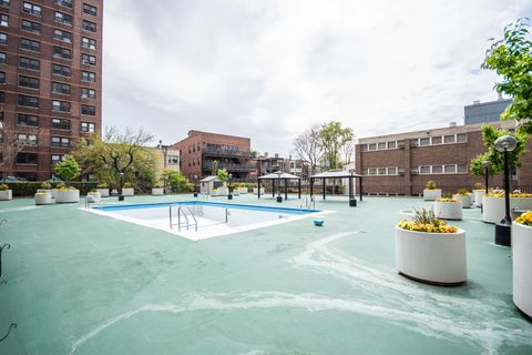 Tiny photo for 525 W Hawthorne Place #2706, Chicago, IL 60657 (MLS # 12615377)