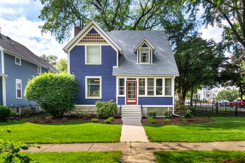 Tiny photo for 105 S Wright Street, Naperville, IL 60540 (MLS # 12481229)