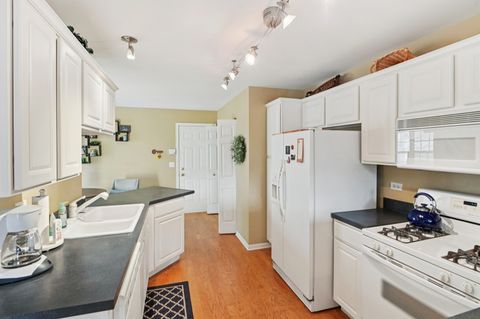 Tiny photo for 505 Citadel Circle, Westmont, IL 60559 (MLS # 12501424)