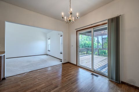 Tiny photo for 204 Magnolia Drive, North Aurora, IL 60542 (MLS # 12691334)
