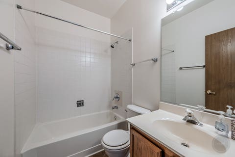 Tiny photo for 204 Magnolia Drive, North Aurora, IL 60542 (MLS # 12691334)