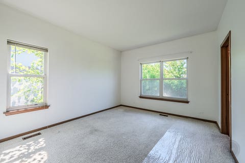 Tiny photo for 204 Magnolia Drive, North Aurora, IL 60542 (MLS # 12691334)