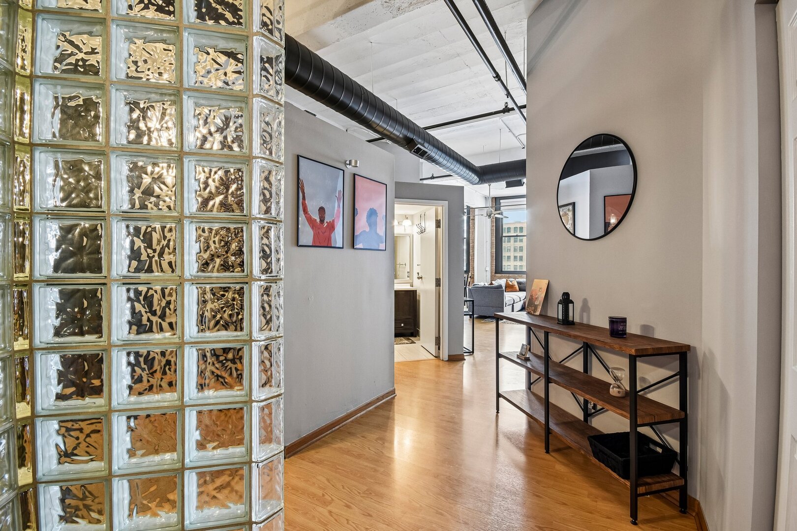 124 W Polk Street 705