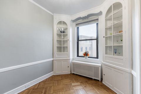 Tiny photo for 2000 N Lincoln Park West Parkway #607, Chicago, IL 60614 (MLS # 12513630)