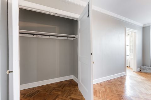 Tiny photo for 2000 N Lincoln Park West Parkway #607, Chicago, IL 60614 (MLS # 12513630)