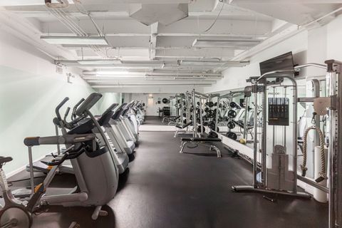 Tiny photo for 2000 N Lincoln Park West Parkway #607, Chicago, IL 60614 (MLS # 12513630)