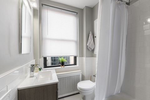 Tiny photo for 2000 N Lincoln Park West Parkway #607, Chicago, IL 60614 (MLS # 12513630)