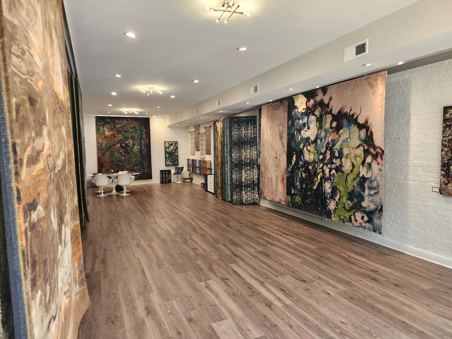 Chicago, Illinois 60618, United States, ,Residential,Active,193837