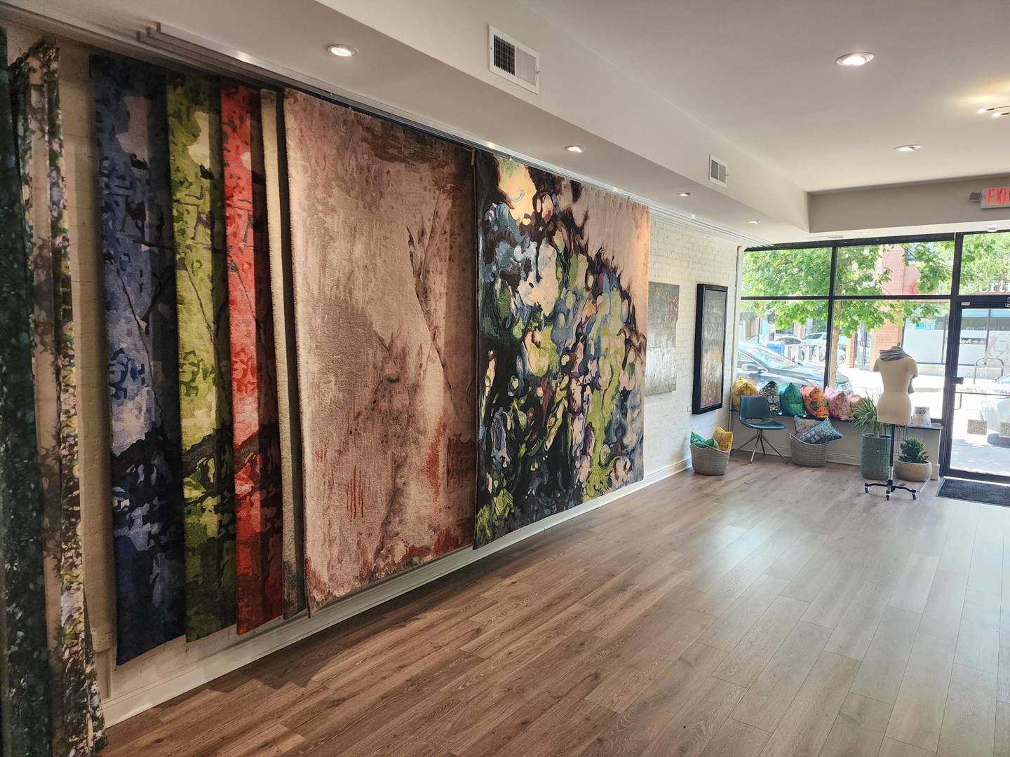 Chicago, Illinois 60618, United States, ,Residential,Active,193837