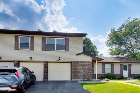 Tiny photo for 758 Moore Drive #758, Elk Grove Village, IL 60007 (MLS # 12769523)