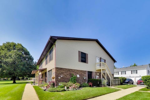 Tiny photo for 758 Moore Drive #758, Elk Grove Village, IL 60007 (MLS # 12769523)