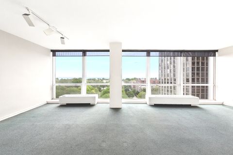 Tiny photo for 2400 N Lakeview Avenue #1106, Chicago, IL 60614 (MLS # 12493060)