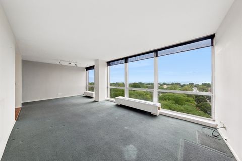 Tiny photo for 2400 N Lakeview Avenue #1106, Chicago, IL 60614 (MLS # 12493060)