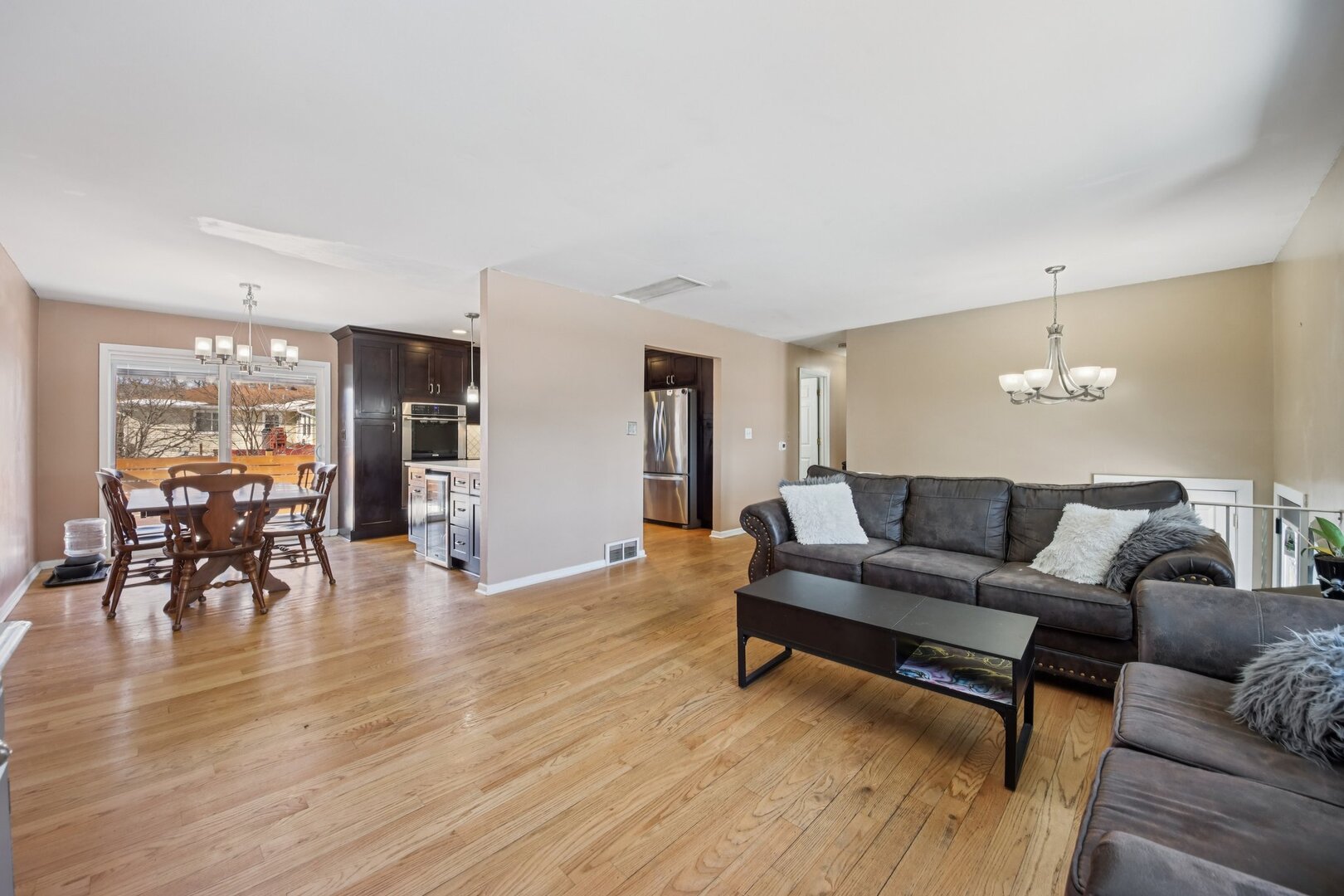 7290 Gladiola Avenue