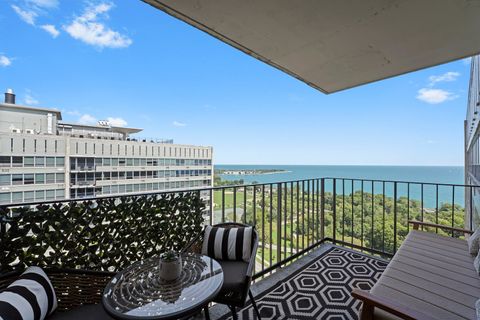 Tiny photo for 3550 N Lake Shore Drive #2705, Chicago, IL 60657 (MLS # 12480310)