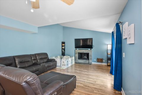 Tiny photo for 126 Pinehurst Drive, Mundelein, IL 60060 (MLS # 12470835)