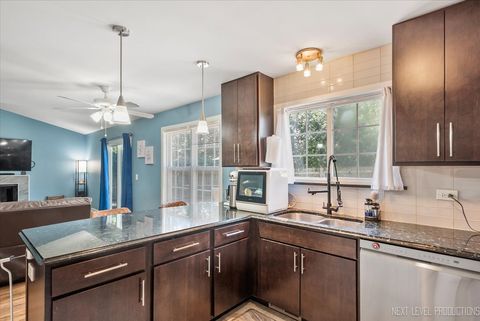 Tiny photo for 126 Pinehurst Drive, Mundelein, IL 60060 (MLS # 12470835)