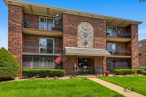 Photo of 8148 169th Street #3E, Tinley Park, IL 60477 (MLS # 12702899)