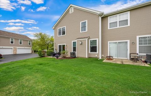 Tiny photo for North Aurora, IL 60542 (MLS # 12621742)
