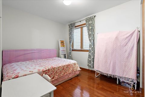 Tiny photo for 4629 S LAFLIN Street, Chicago, IL 60609 (MLS # 12505329)