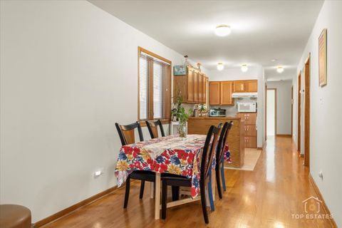 Tiny photo for 4629 S LAFLIN Street, Chicago, IL 60609 (MLS # 12505329)