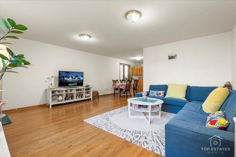 Tiny photo for 4629 S LAFLIN Street, Chicago, IL 60609 (MLS # 12505329)