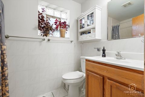 Tiny photo for 4629 S LAFLIN Street, Chicago, IL 60609 (MLS # 12505329)