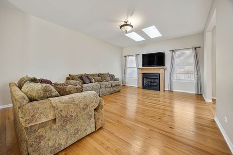 Tiny photo for 704 Lake Ridge Drive, South Elgin, IL 60177 (MLS # 12583652)