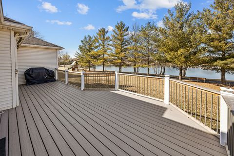 Tiny photo for 704 Lake Ridge Drive, South Elgin, IL 60177 (MLS # 12583652)