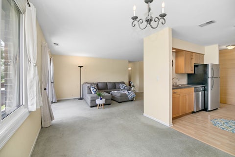 Tiny photo for 462 Raintree Drive #2A, Glen Ellyn, IL 60137 (MLS # 12784358)