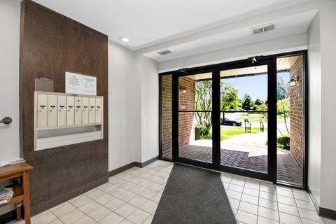 Tiny photo for 462 Raintree Drive #2A, Glen Ellyn, IL 60137 (MLS # 12784358)
