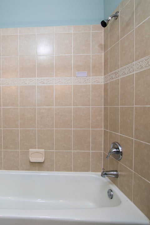 Tiny photo for 462 Raintree Drive #2A, Glen Ellyn, IL 60137 (MLS # 12784358)