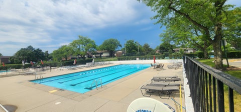 Tiny photo for 462 Raintree Drive #2A, Glen Ellyn, IL 60137 (MLS # 12784358)