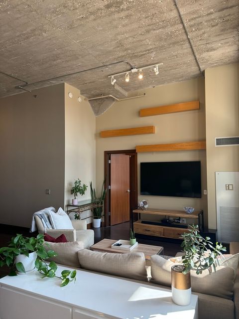 Tiny photo for 320 E 21st Street #411, Chicago, IL 60616 (MLS # 12591595)
