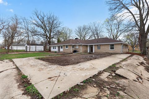 Tiny photo for 3229 Blackstone Avenue, Rockford, IL 61101 (MLS # 12619737)