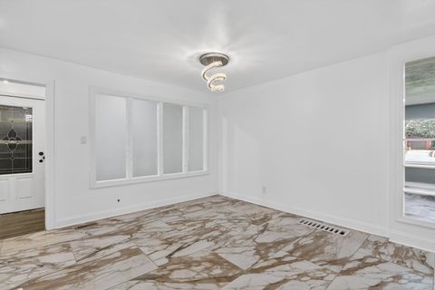 Tiny photo for 3229 Blackstone Avenue, Rockford, IL 61101 (MLS # 12619737)