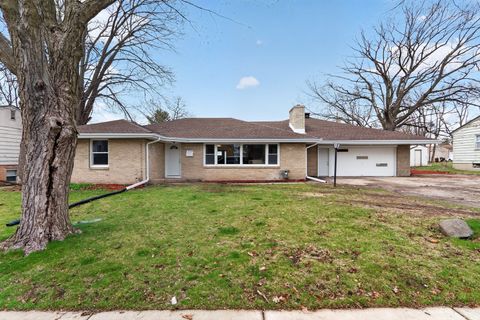 Tiny photo for 3229 Blackstone Avenue, Rockford, IL 61101 (MLS # 12619737)