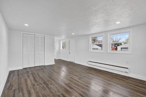 Tiny photo for 3229 Blackstone Avenue, Rockford, IL 61101 (MLS # 12619737)