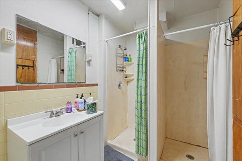 Tiny photo for 801 W Nevada Street, Urbana, IL 61801 (MLS # 12678649)