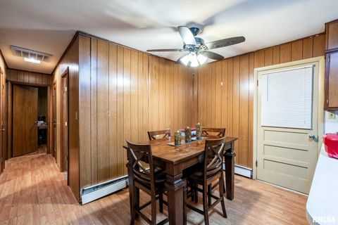 Tiny photo for 800 W 11TH Street, Johnston City, IL 62951 (MLS # QC4269881)