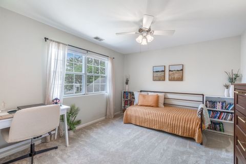 Tiny photo for 1041 Dartmouth Drive, Bartlett, IL 60103 (MLS # 12442490)