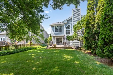 Tiny photo for 1041 Dartmouth Drive, Bartlett, IL 60103 (MLS # 12442490)