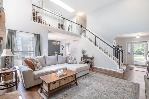 Tiny photo for 1041 Dartmouth Drive, Bartlett, IL 60103 (MLS # 12442490)