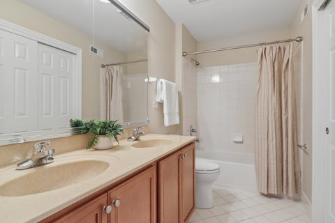 Tiny photo for 27 Harborside Way, Hawthorn Woods, IL 60047 (MLS # 12744228)